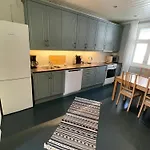 Apartmán Sentral Og Fargerik Bygardsleilighet *