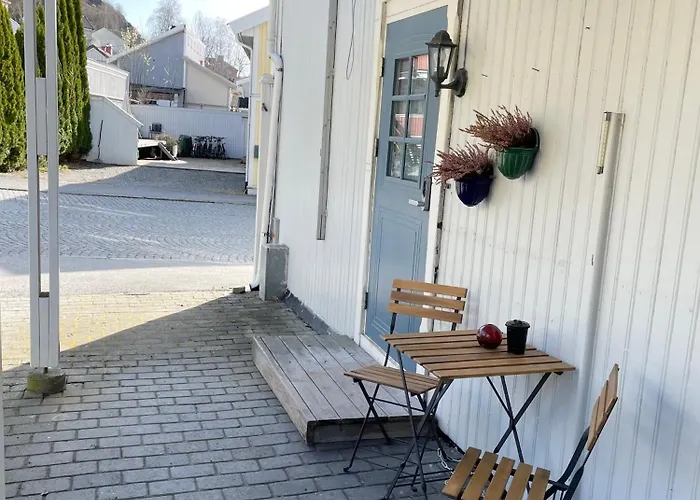 Apartman Sentral Og Fargerik Bygardsleilighet *